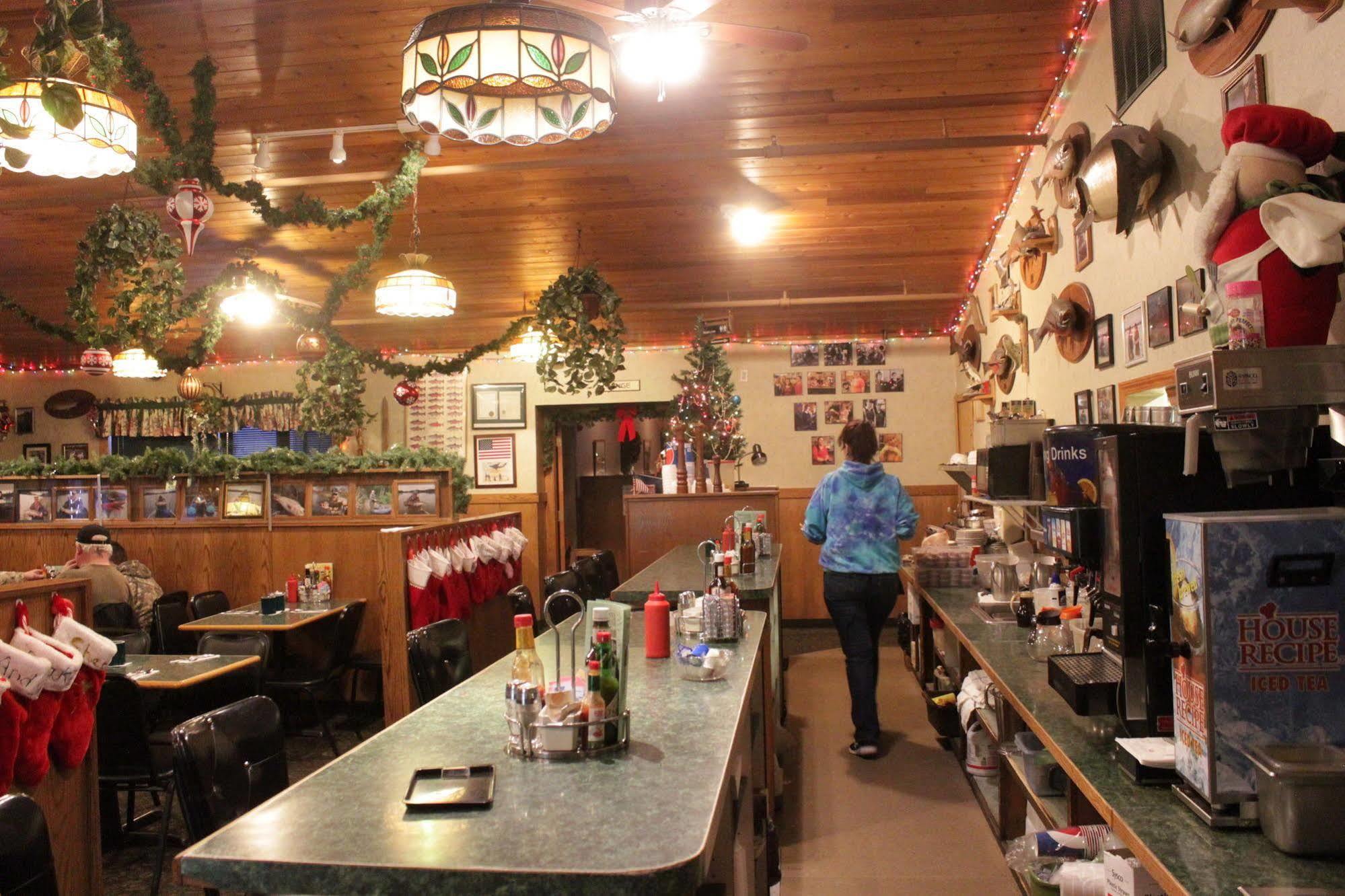 Hotel Windbreak Cafe Wasilla